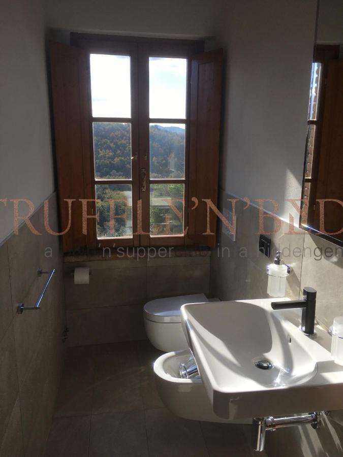 Truffle'N'Bed Bed & Breakfast San Giovanni dʼAsso Екстериор снимка