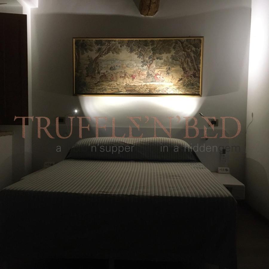 Truffle'N'Bed Bed & Breakfast San Giovanni dʼAsso Екстериор снимка